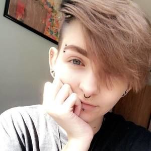 Meet your Posher, Christopher